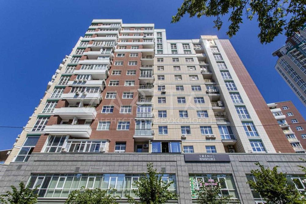 Продаю комерційне приміщення з орендарями, Печерськ, Київ