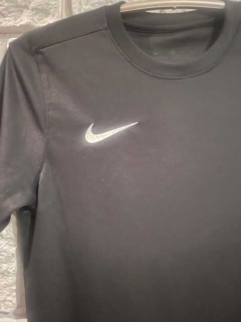 Koszulka sportowa NIKE - rozmiar S