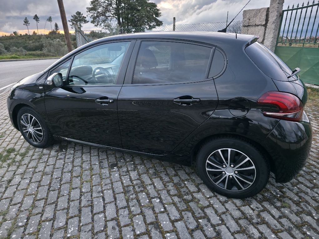 Peugeot 208 1.6 blueHdi