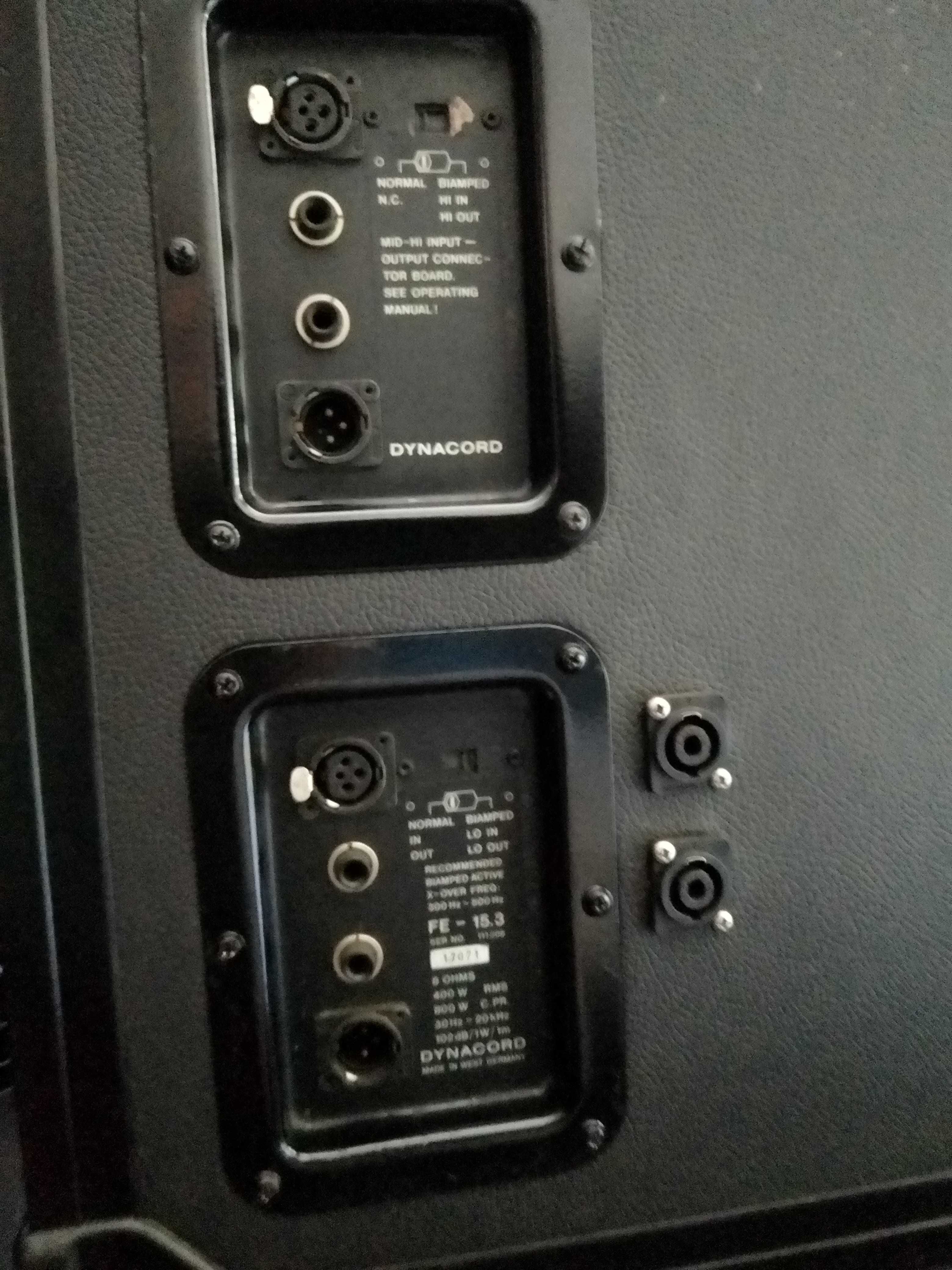 Super hiper mega pechincha Dynacord PA 6 colunas + mesa amplificada.