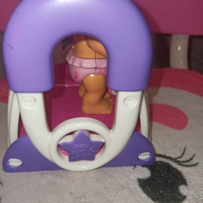 Интерактивная кукла Little Live Bizzy Bubs