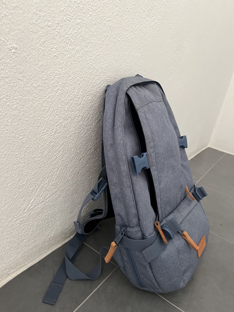 Mala eastpak azul