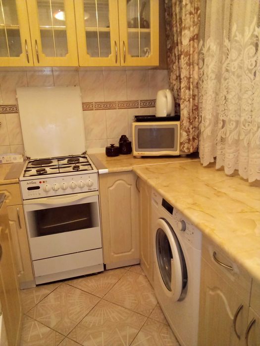 Mieszk.2-pok.4-5 osob. ul. Żubardzka; Pracownicy Studenci Firmy TANIO!