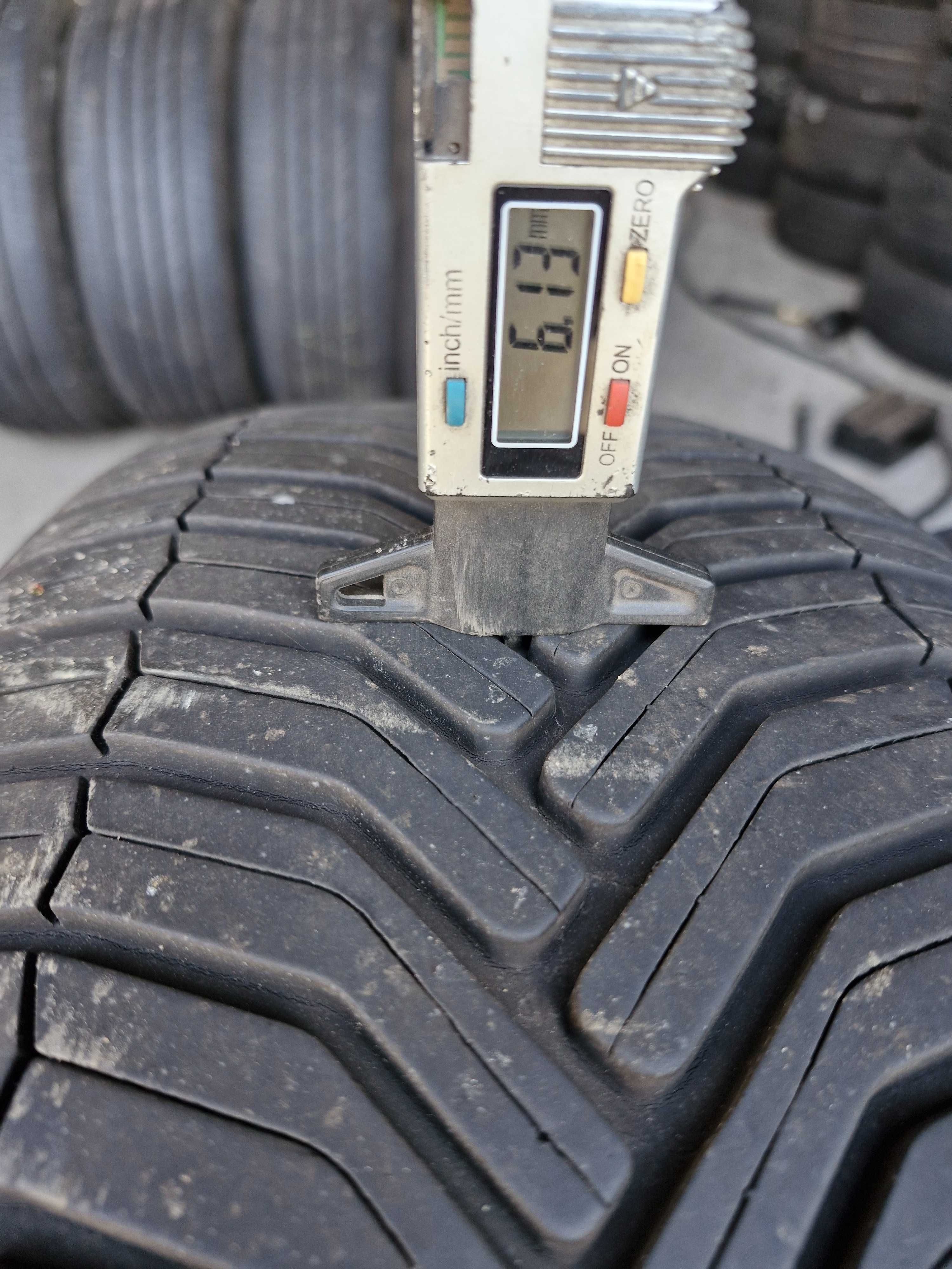 Opony całoroczne  235/60/18  Michelin