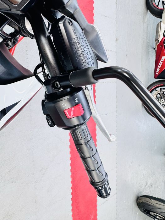 Мотоцикл Kawasaki Z650 2022 рік в оригіналі з Японії