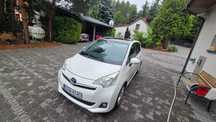 Toyota Verso S 1.4 d4d delikatnie uszkodzona, mozna jeżdzić!!!