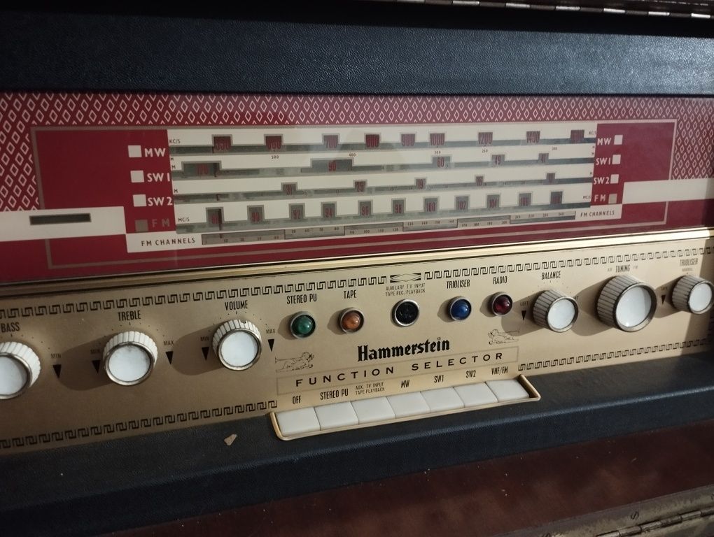 Radio a valvulas quase funcional