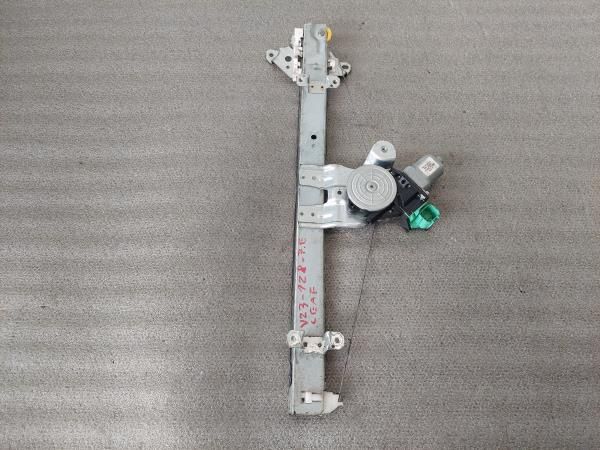 Elevador vidros frente esquerdo NISSAN Leaf EV (ZE0)