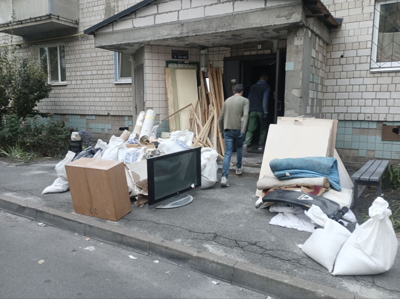 Вивіз сміття  ціни адекватні