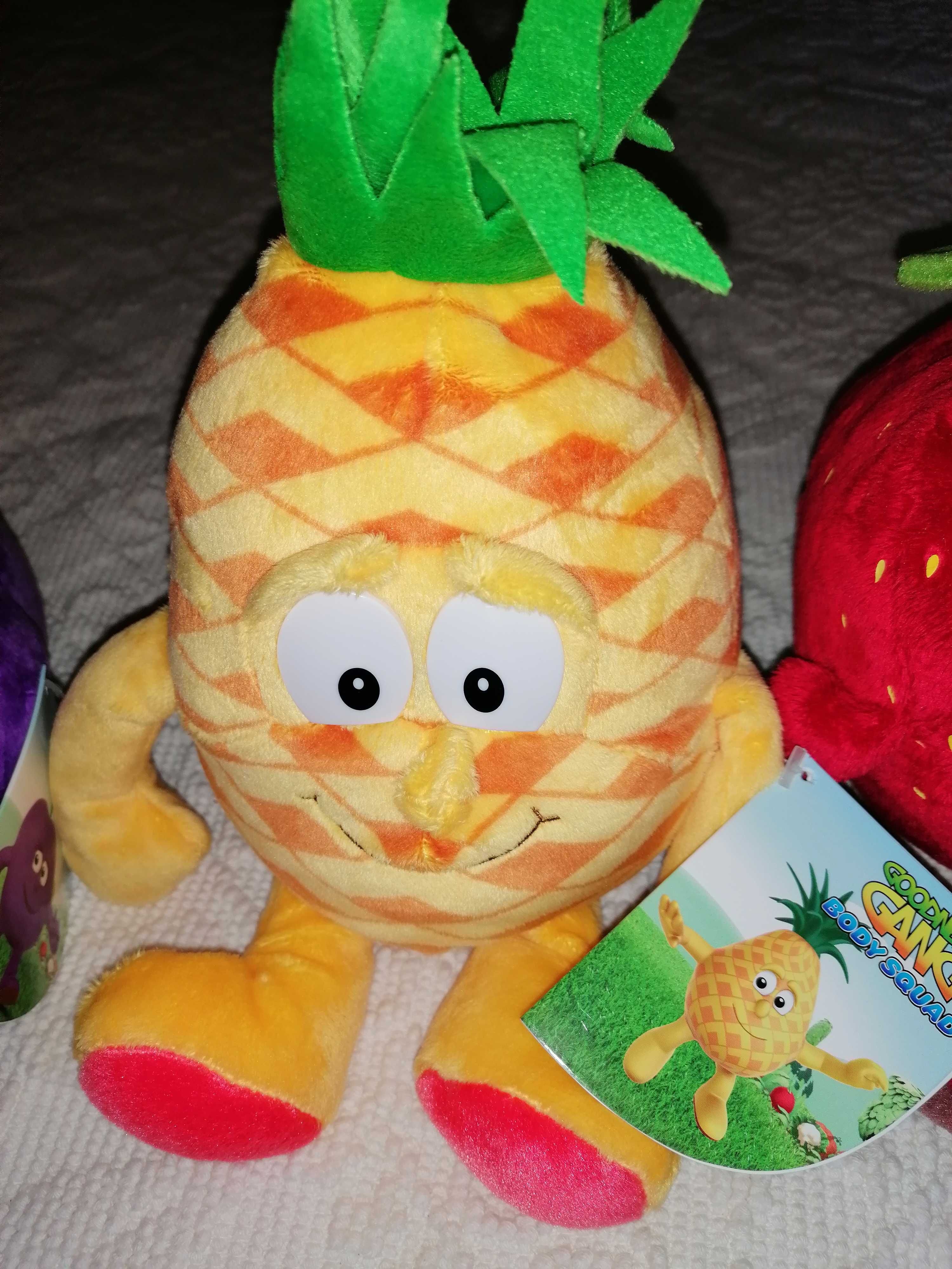 4 Peluches frutas