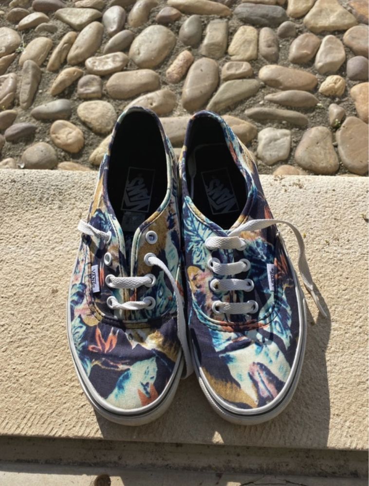 Vans com padrão 36,5