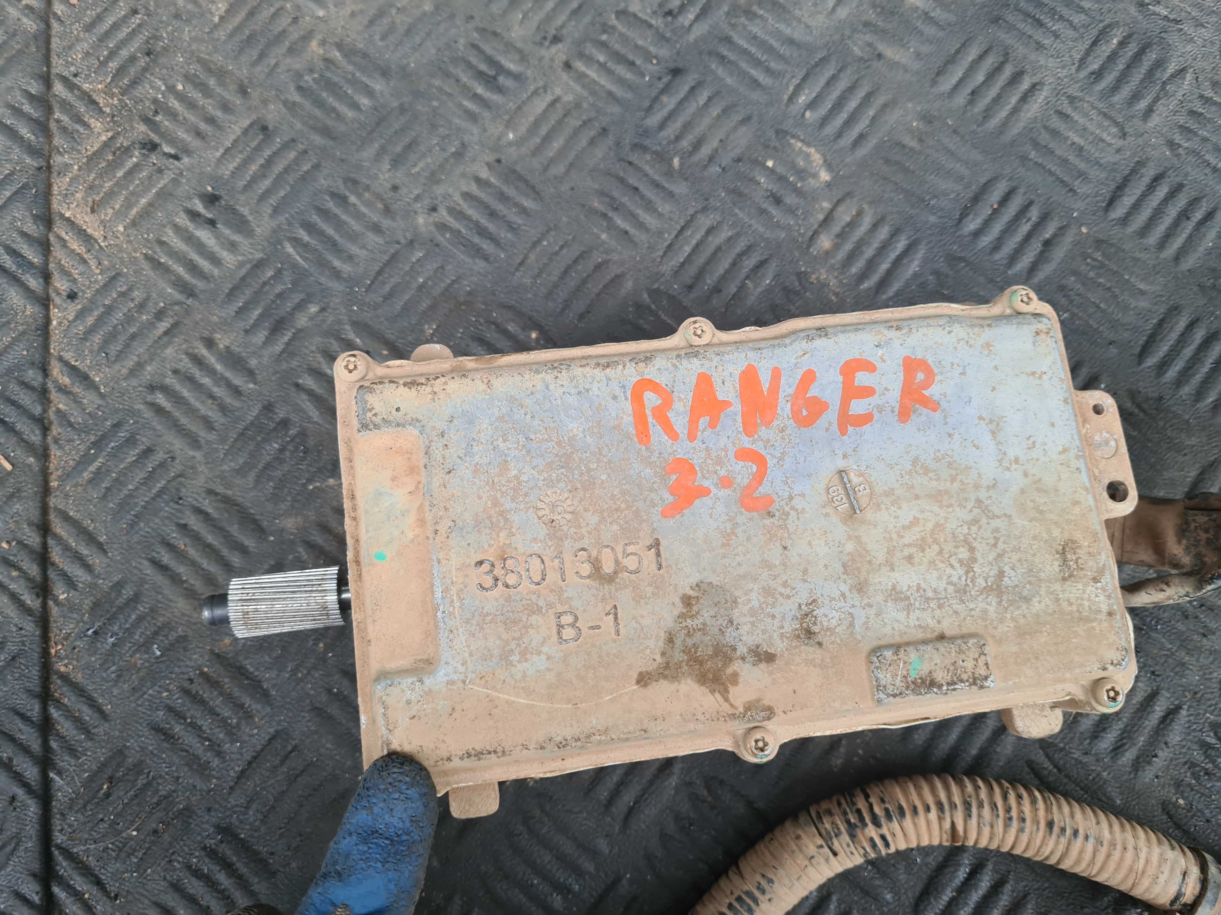 Ford Ranger V 3.2 16r silnik przekładni maglownicy wiązka EU