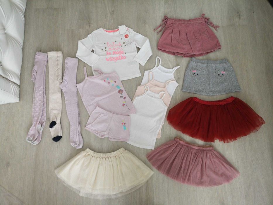 Paka 86-92 sukienki koszulki tshirt spódniczki tiul szefowa tatuś mówi