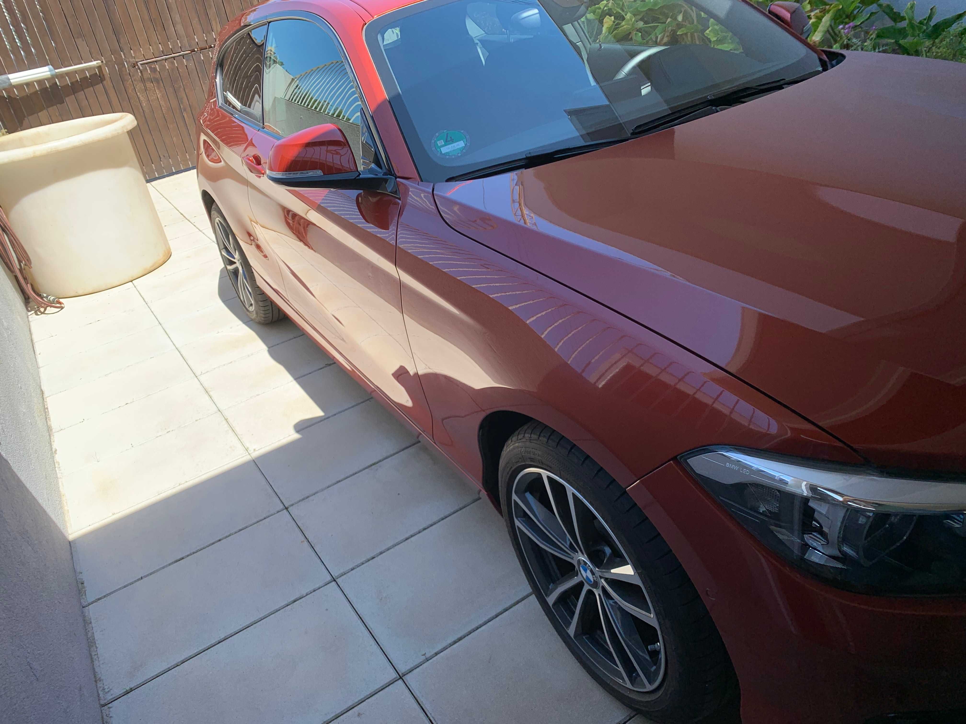 BMW 118 Sport Line, Automático, 2019, com apenas 26200 Km