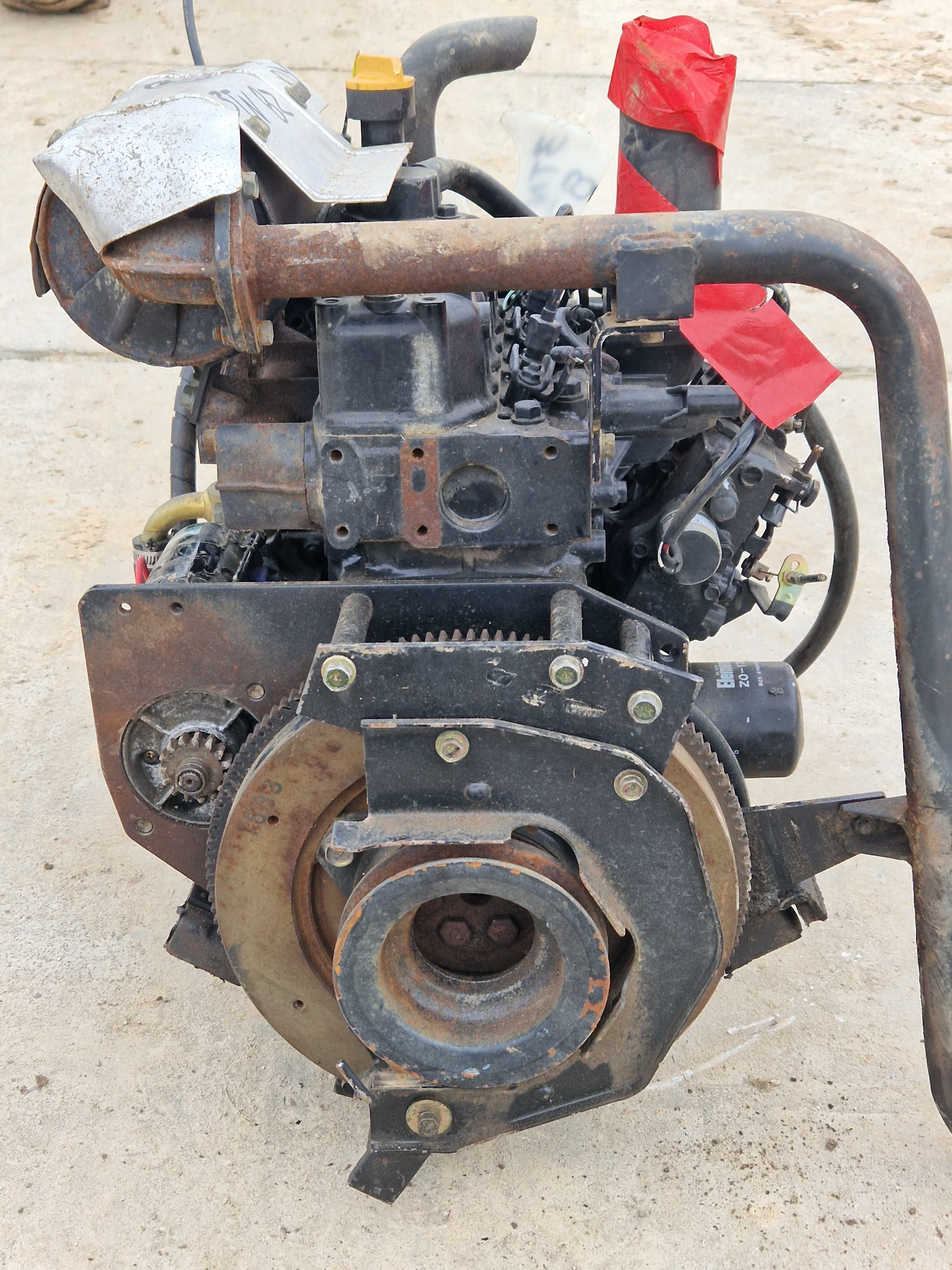 Silnik Yanmar 3TNE82 traktorek kosiarka minikoparka