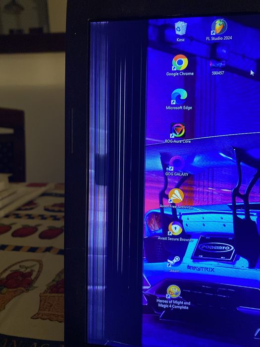 ASUS ROG Strix GL753VE i7-7700HQ/16GB RAM/SSD+HDD/GTX 1050Ti 4GB/17.3c