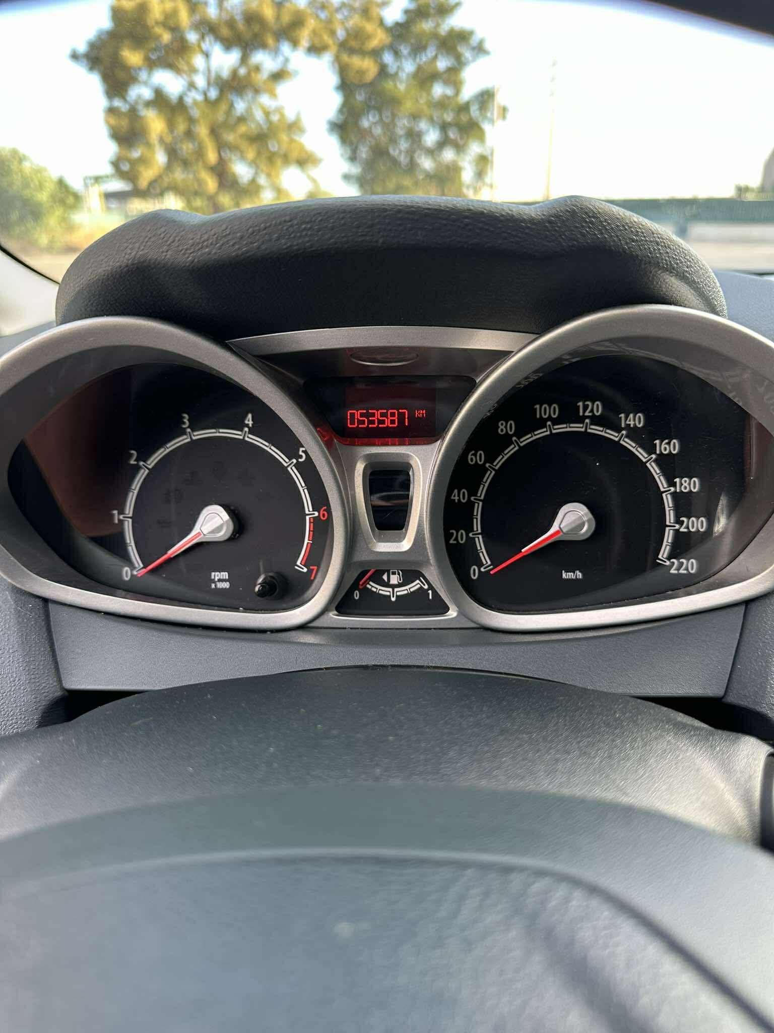 Ford apenas 55.000km