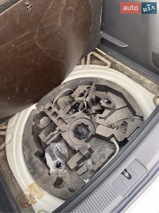 Volkswagen Golf V +  2005 року, 1,9