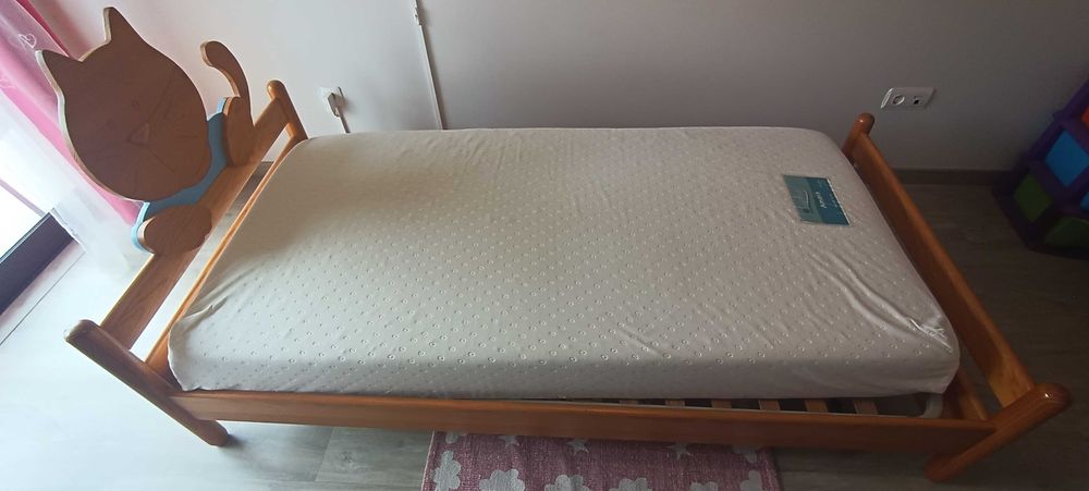 Cama /estrado/colchão