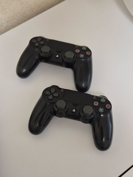 Playstation 4 Slim 1TB, 9 дисків