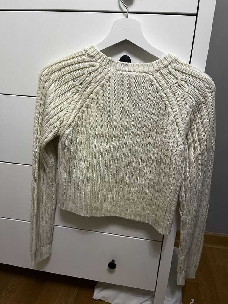 Krótki sweter 100% akryl