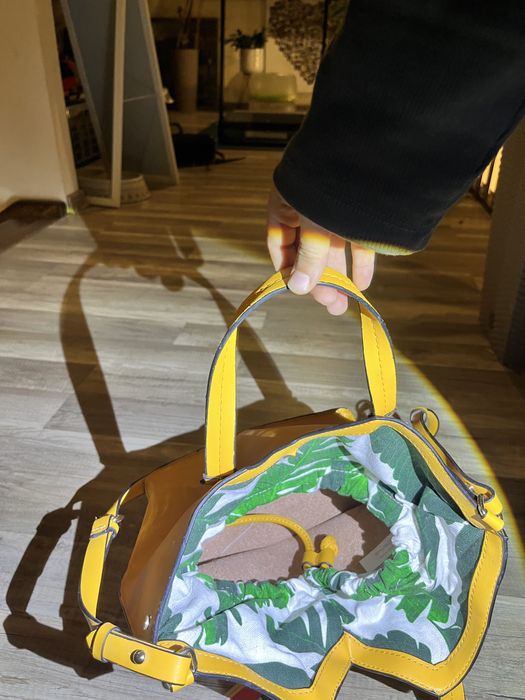 Sprzedam torebkę zara jesienna