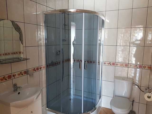 Noclegi nad jeziorem Serwy, wolne wybrane pokoje i apartament w lipcu!