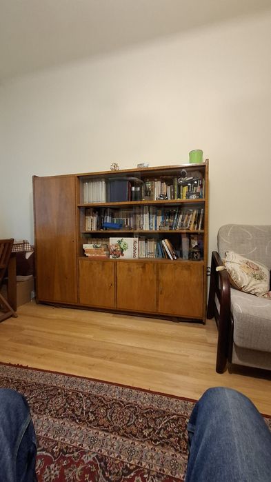 Bibliteczka z czasów PRL