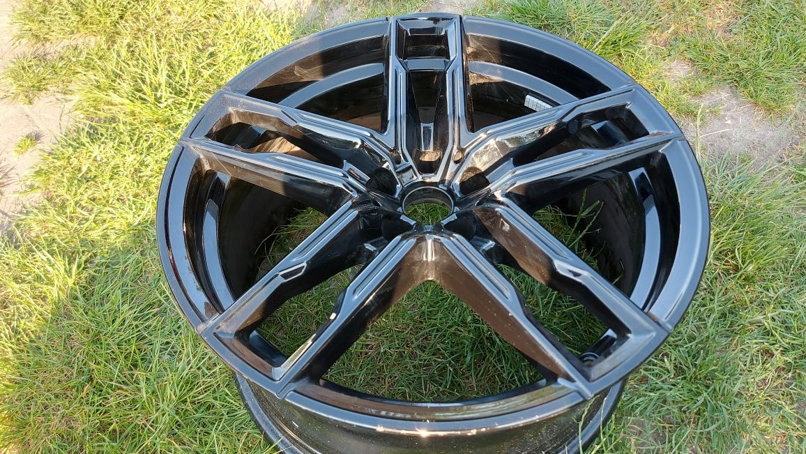 Alufelga 20" BMW  M8  5x112 9,5j  et28  w oryginale