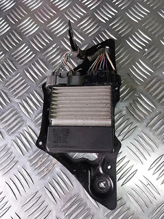 Sterownik moduł wtrysków 2.2 d4d toyota rav Iii