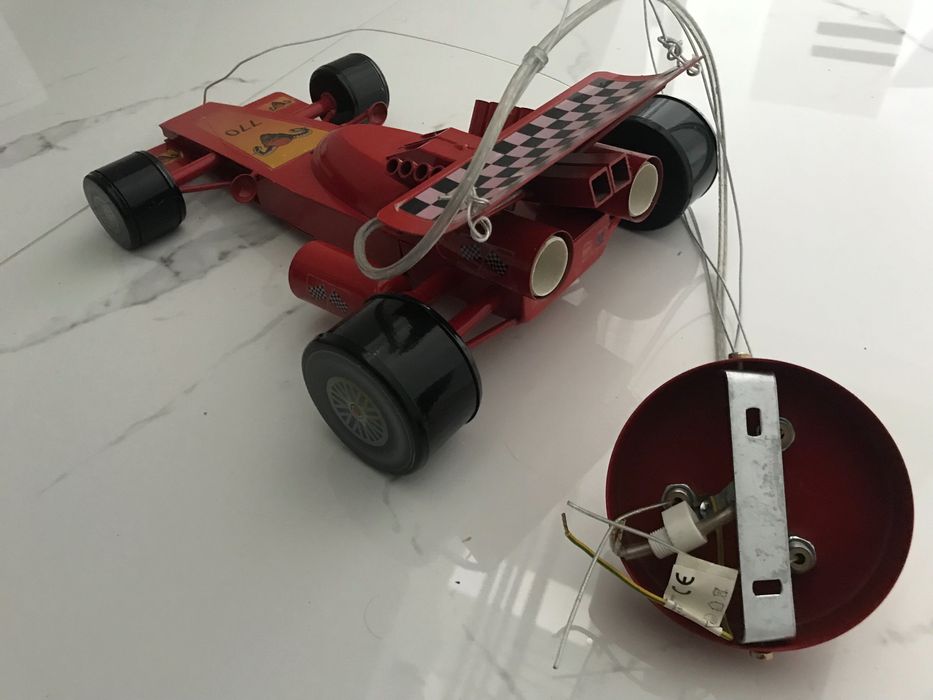 Żyrandol metalowy  - samochód F1