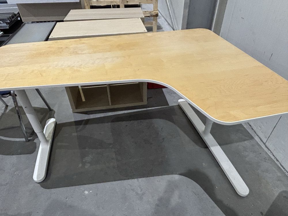 Sprzedam biurko Ikea Bekant