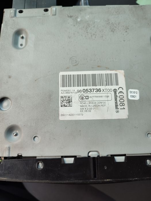 Auto rádio Peugeot citroen RD 45 + radio original Mercedes w 203