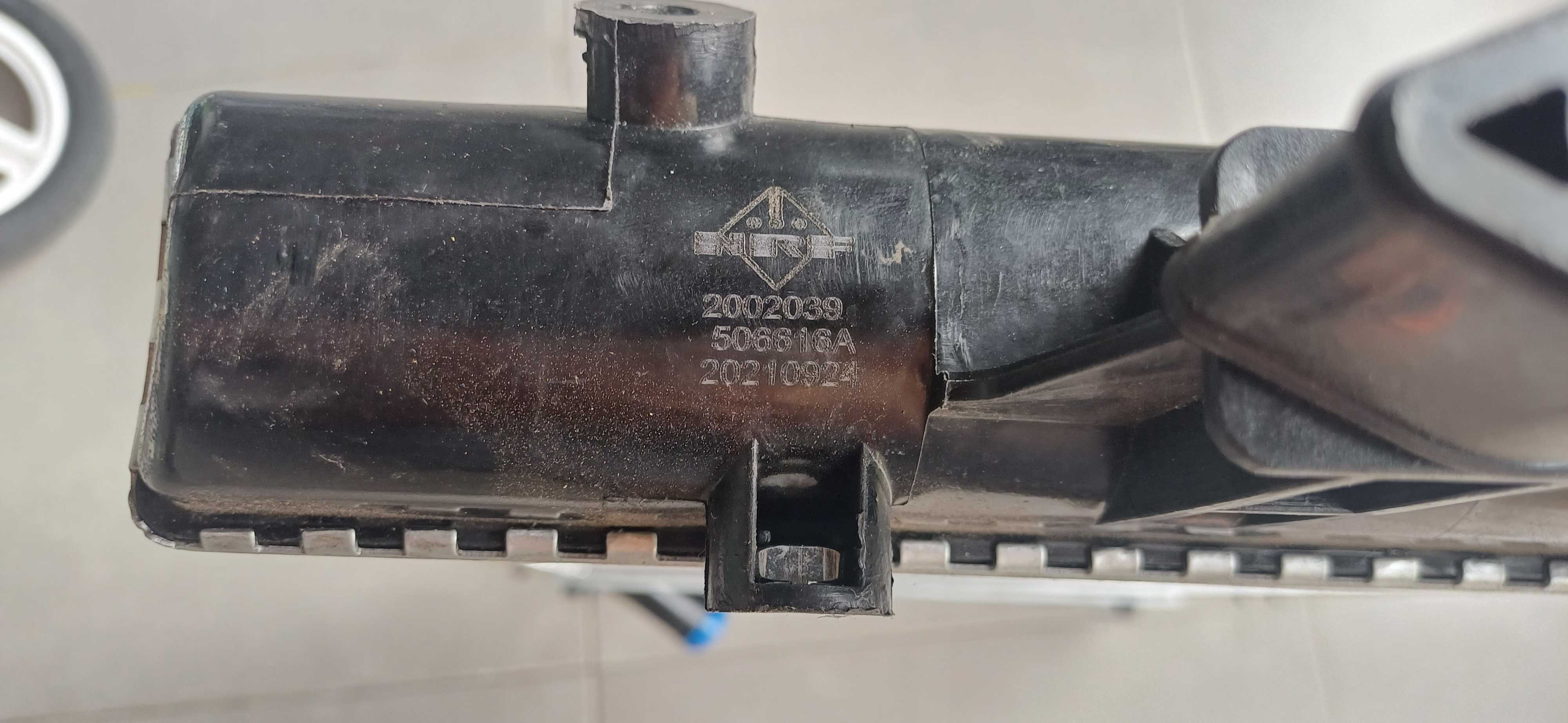 Radiador NRF completamente novo