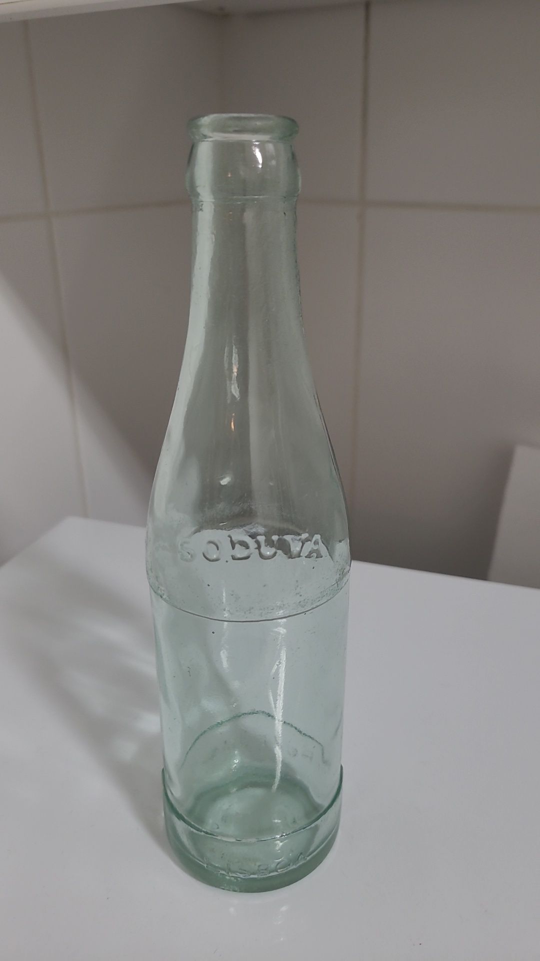 Garrafa gravada em alto relevo Soduva