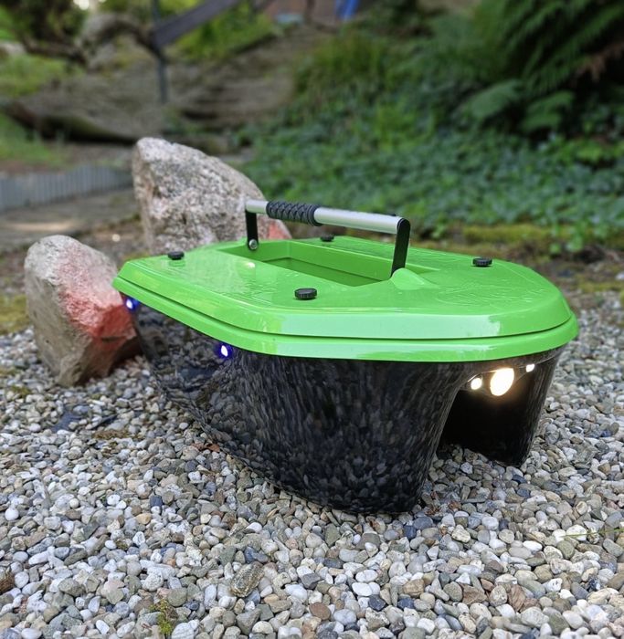 Łodka zanętowa Tuna Boat Dominator