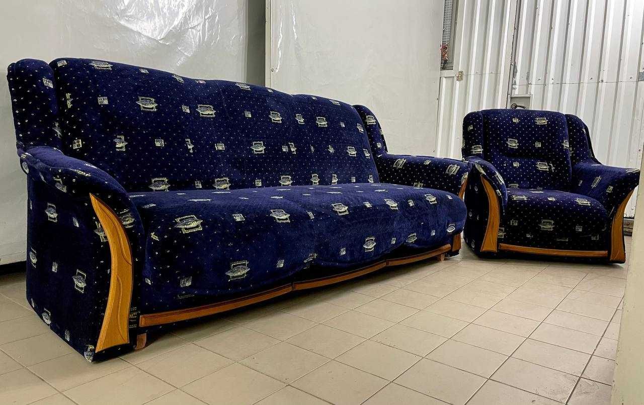 Комплект м'яких меблів “Лорд»: Диван + 1 крісло в ідеальному стані