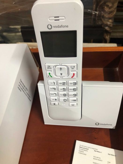 Telefone fixo Vodafone branco em caixa