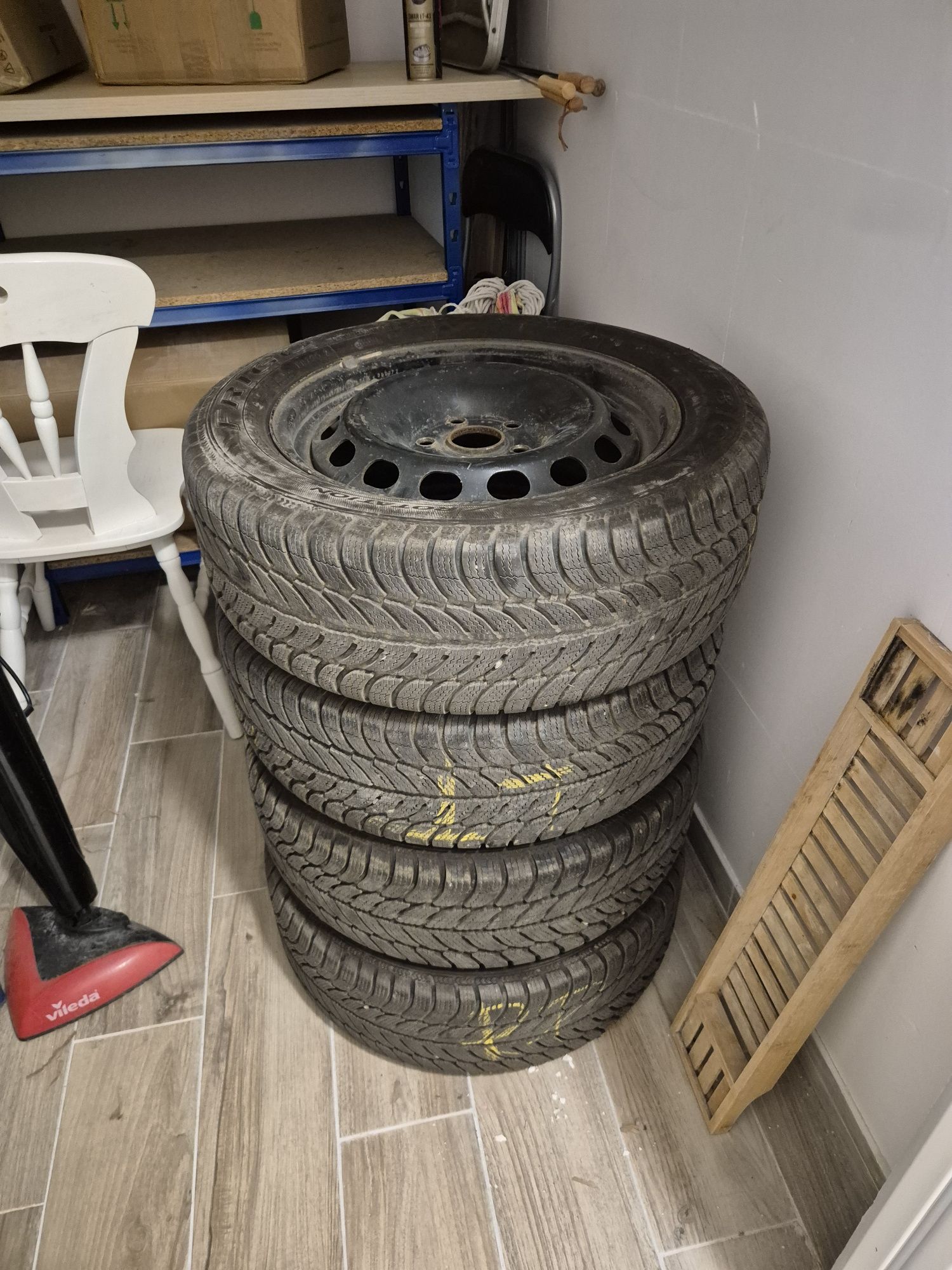 Opony zimowe 205/55 R16