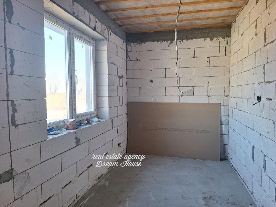 Будинок  + комунікації  +5 с Київський шлях 300 м