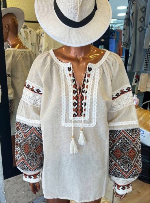 Жіноча вишиванка, вишита сорочка, блузка національний одяг
