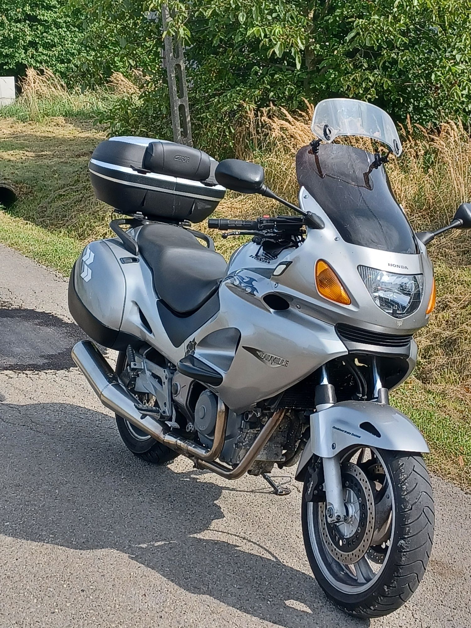 Honda Deauville 650