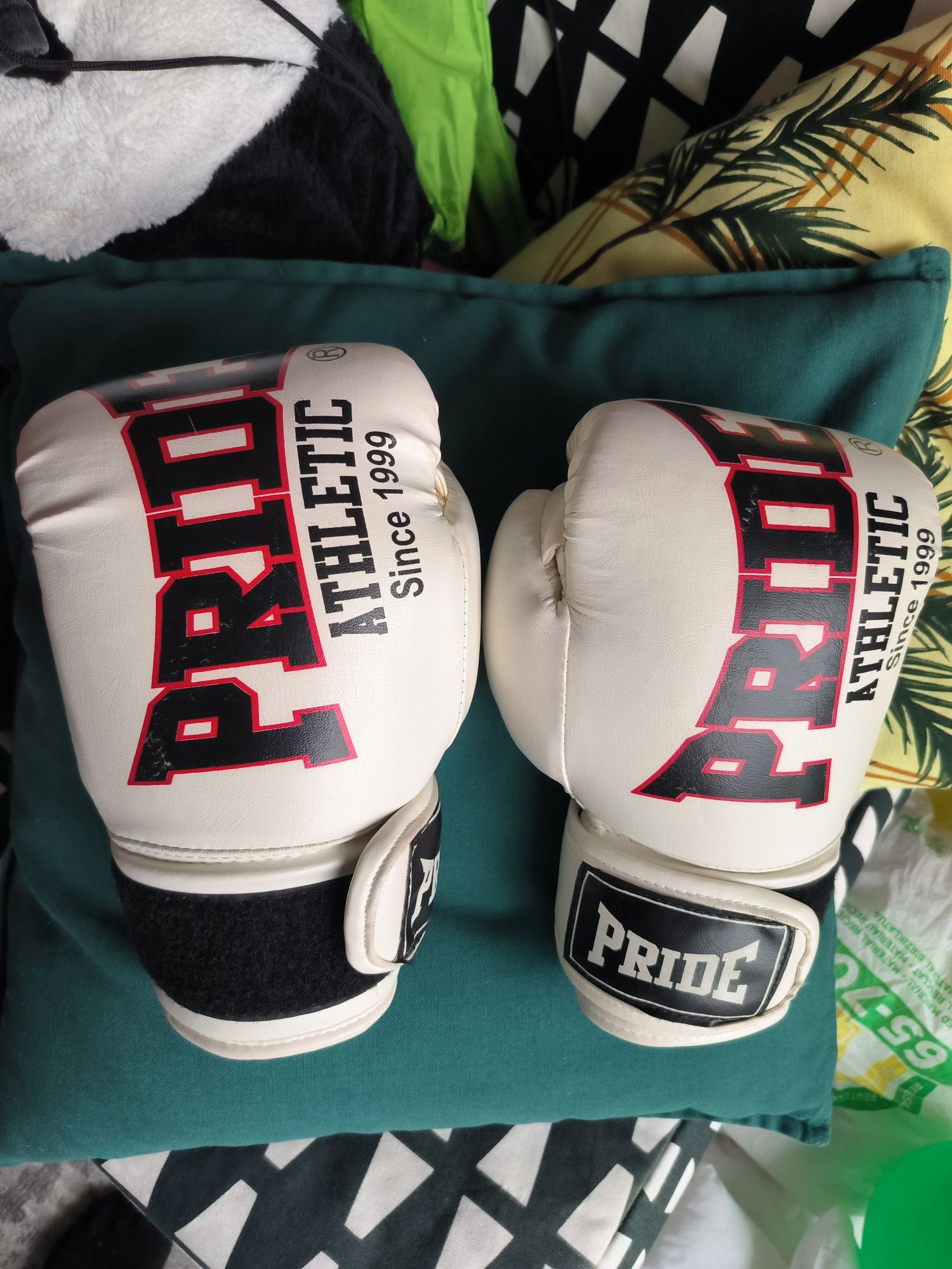 Luvas de Muay Thai Feminina Pride + 2 bandagens Decathlon