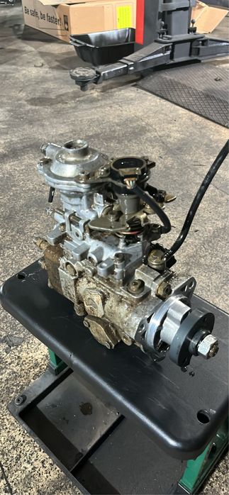 bomba injectora land rover 300