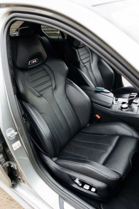 BMW M5 Competition      2019