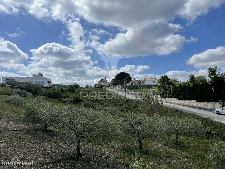 Terreno c/ 2200m p/ construção, Arrabal