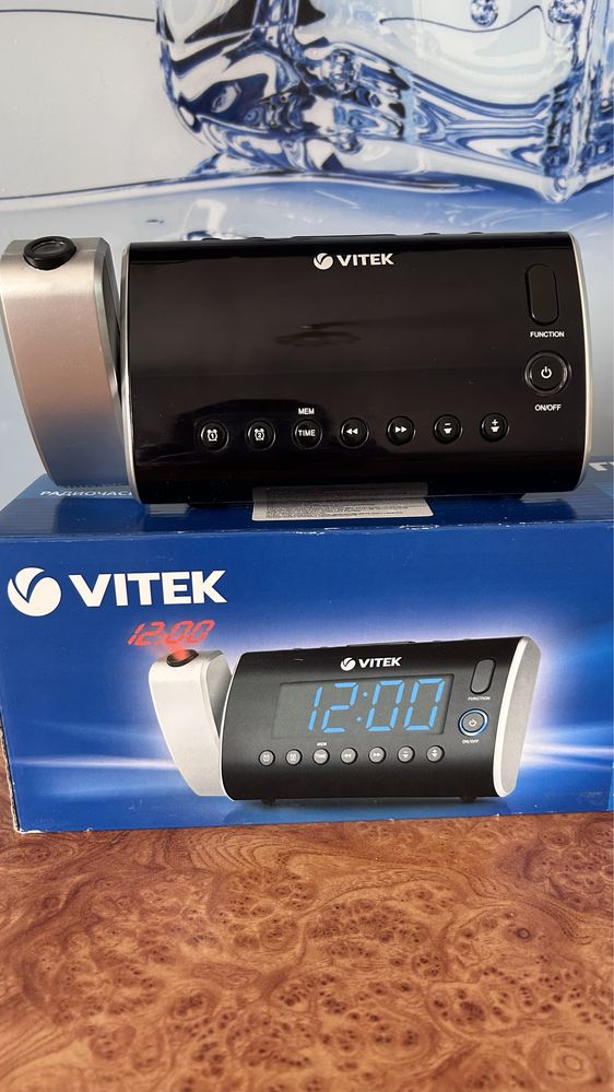 Радио часы Vitek с проекцией времени