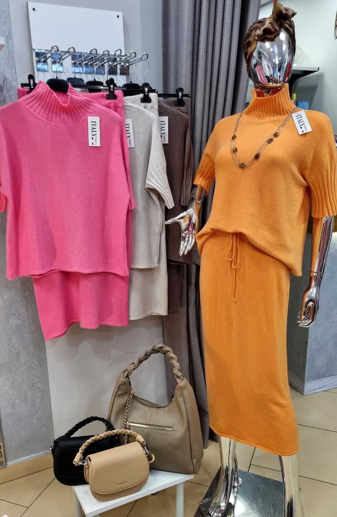 Komplet sweterkowy uni różne kolory