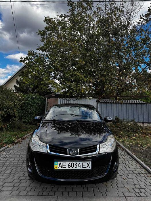 чорний хетчбек ЗАЗ Forza 2012 1.5 л  Газ / Бензин