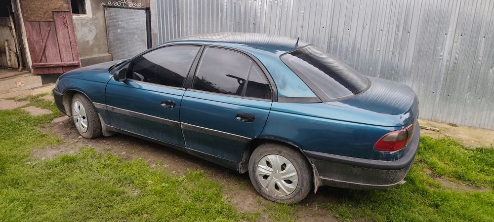 Продаю автомобіль Opel Omega B